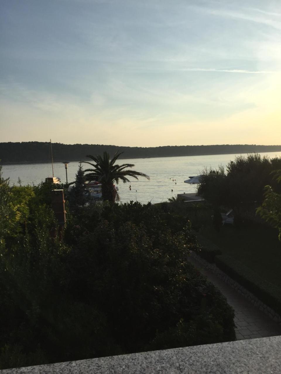 Apartments Nautica Barbat na Rabu Zewnętrze zdjęcie