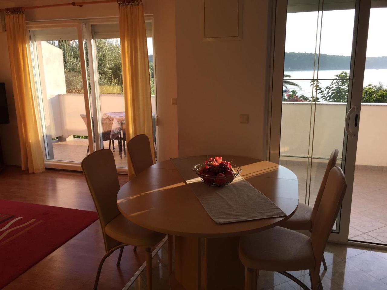 Apartments Nautica Barbat na Rabu Zewnętrze zdjęcie