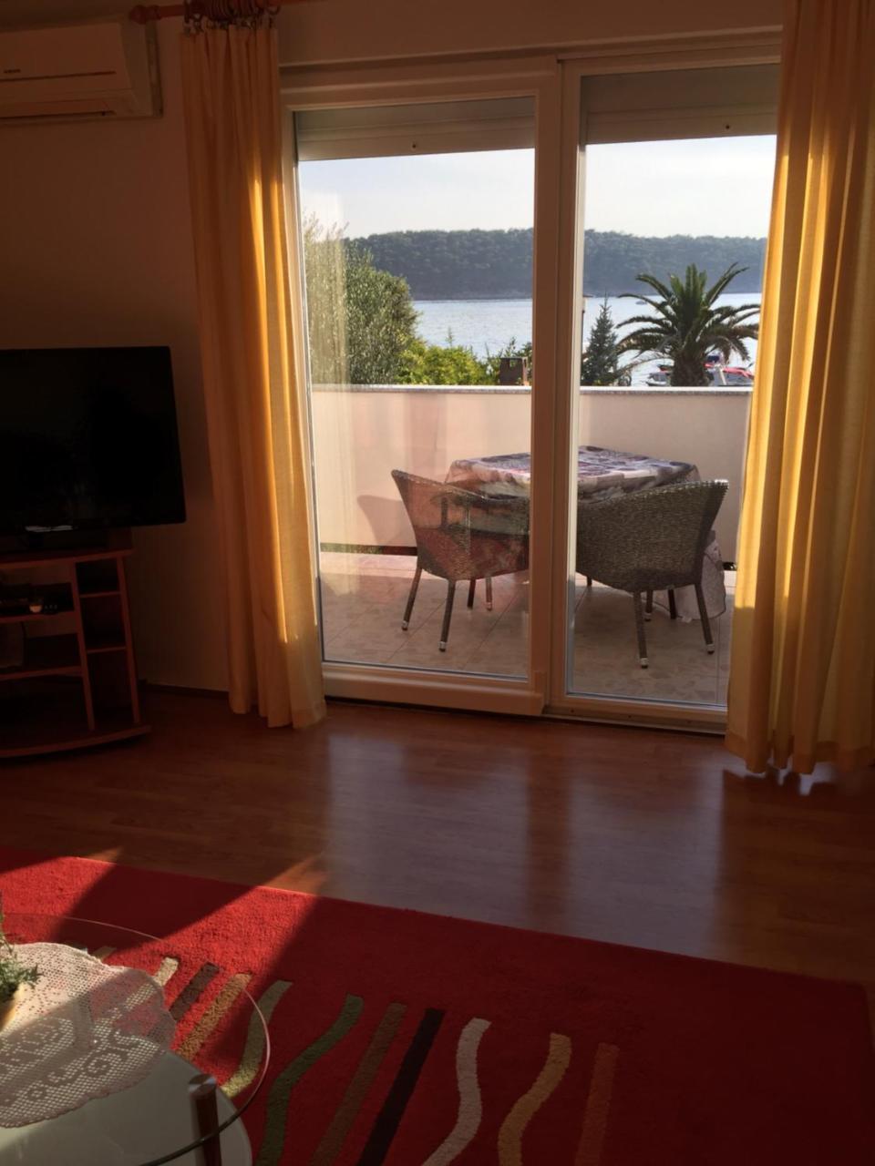 Apartments Nautica Barbat na Rabu Zewnętrze zdjęcie
