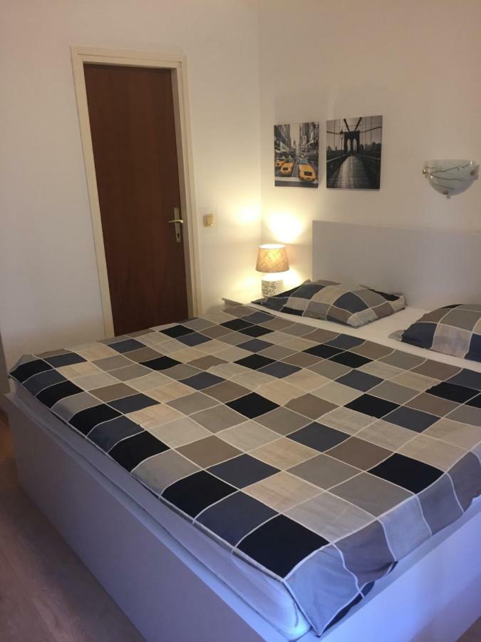 Apartments Nautica Barbat na Rabu Zewnętrze zdjęcie